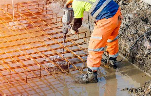 Best Commercial Concrete Services in La Porte City, IA